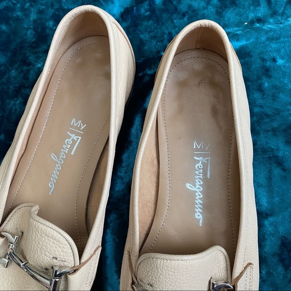 My Ferragamo Cream Tan Beige Almond Toe Loafers Size 6.5 - Picture 6 of 8